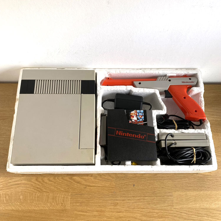 Console Nintendo NES Action Set Pack