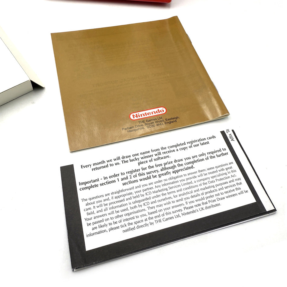 The Legend Of Zelda Link's Awakening Nintendo Game Boy (Nintendo Classics)