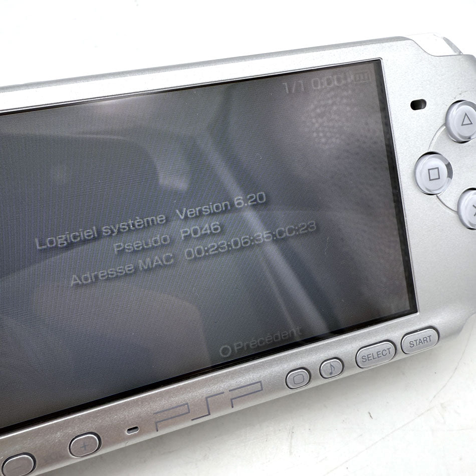 Console Playstation PSP 3004 Slim & Lite Satin Silver