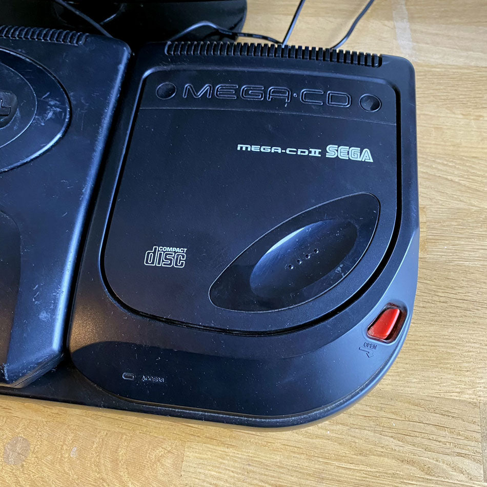 Console Sega Megadrive II + Mega-CD II 