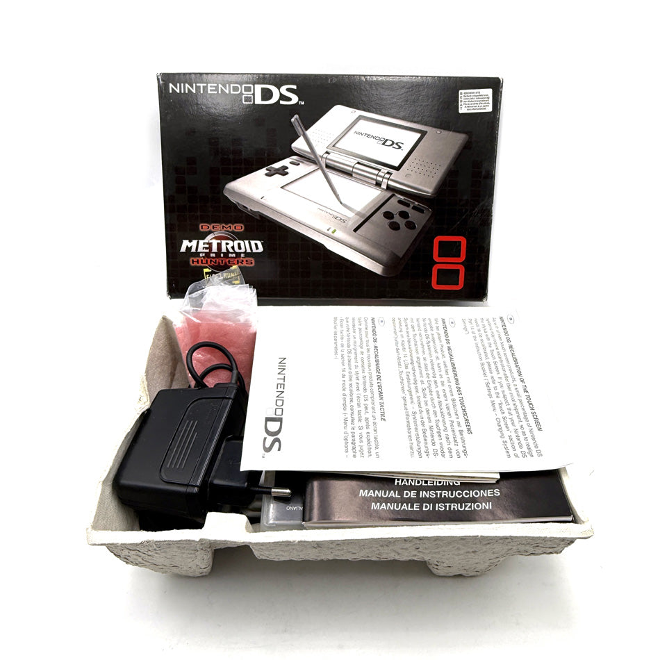 Console Nintendo DS Tank Silver Metroid Prime Hunters First Hunt Demo Pack (RARE)