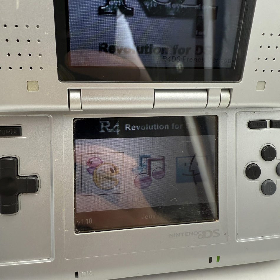 Carte R4 Revolution for Nintendo DS + Micro SD 2 Go