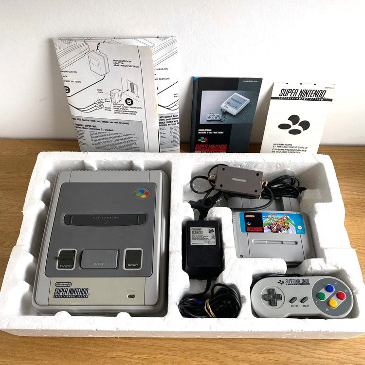 Super hot Nintendo Super Set in Gray