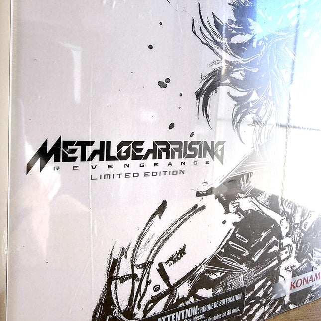 Metal Gear Rising Revengeance Playstation 3 Edition Limitée Collector (Neuf sous blister)