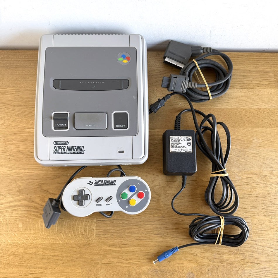 Console Super Nintendo + 2 jeux