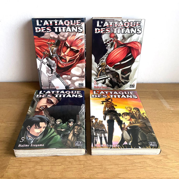 Lot de 4 Tomes Manga l'Attaque des Titans