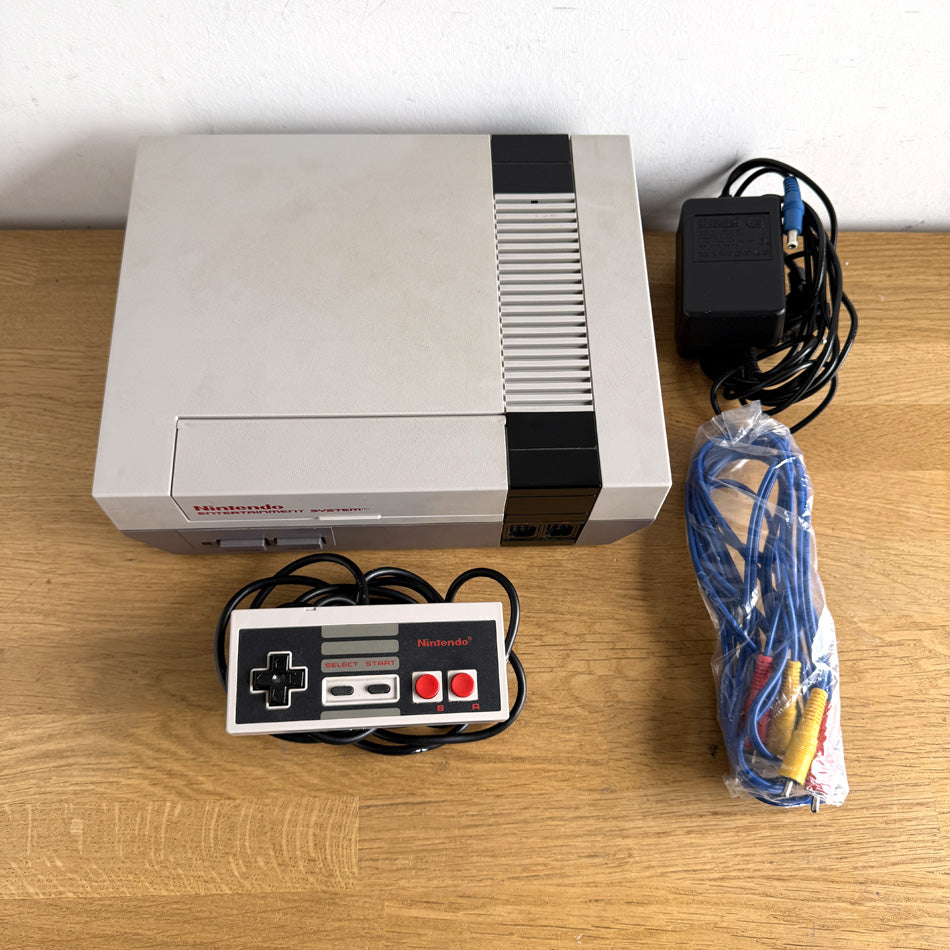 Console Nintendo NES Action Set Pack