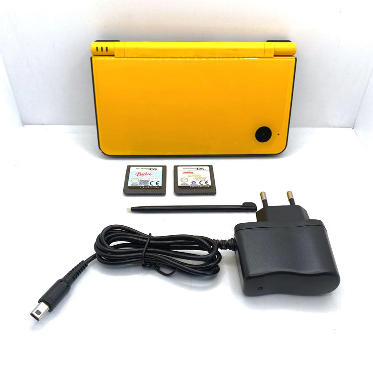 Console Nintendo DSi XL Yellow en boite (+ 2 jeux)