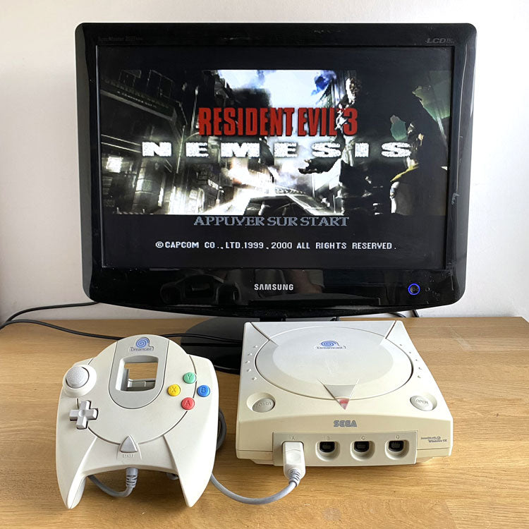 Console Sega Dreamcast (HKT-3030) avec manette