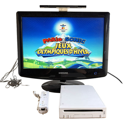 Console Nintendo Wii blanche : démonstration, écran et jeu non inclus