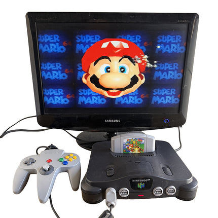 Nintendo 64 démarrant Super Mario 64, écran de démonstration non inclus