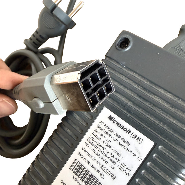 Alimentation officielle Microsoft Xbox 360 203 W avec câble secteur – photo de l’exemplaire