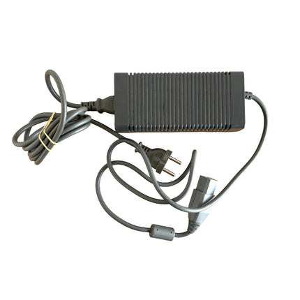 Alimentation officielle Microsoft Xbox 360 150 W avec câble secteur – photo de l’exemplaire