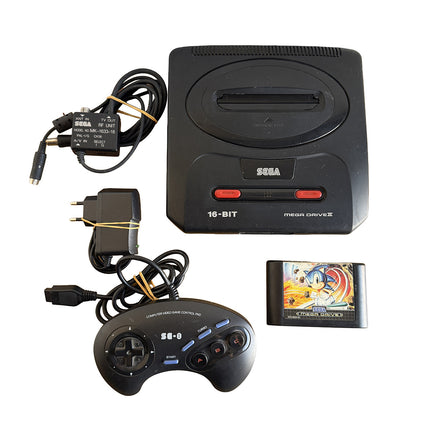 Console Sega Mega Drive II avec Sonic Spinball : console et accessoires inclus
