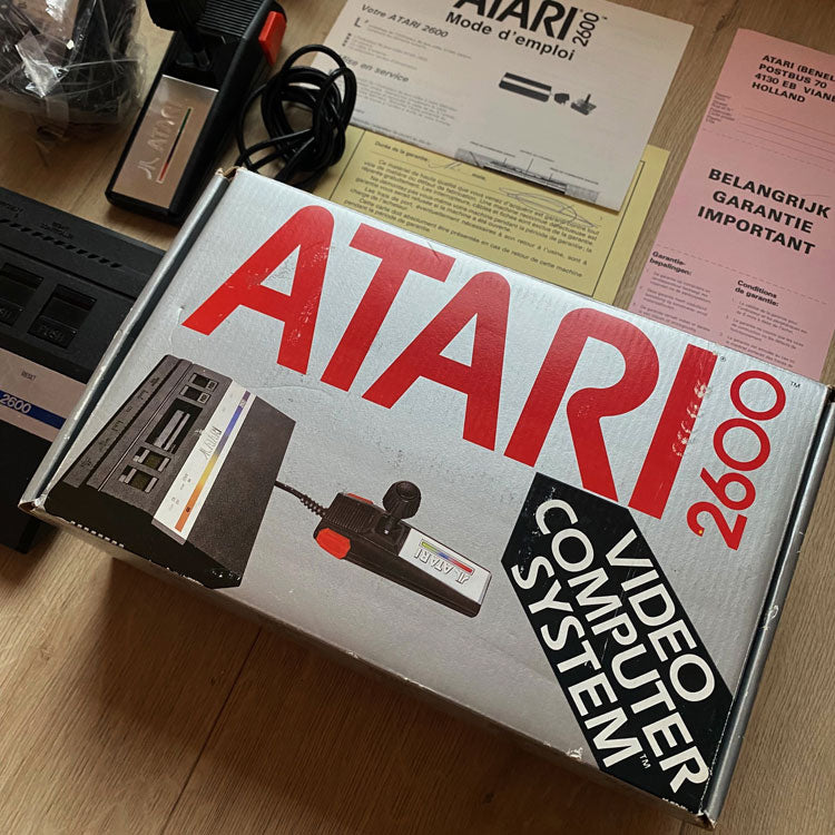 Console Atari 2600 Junior en boite