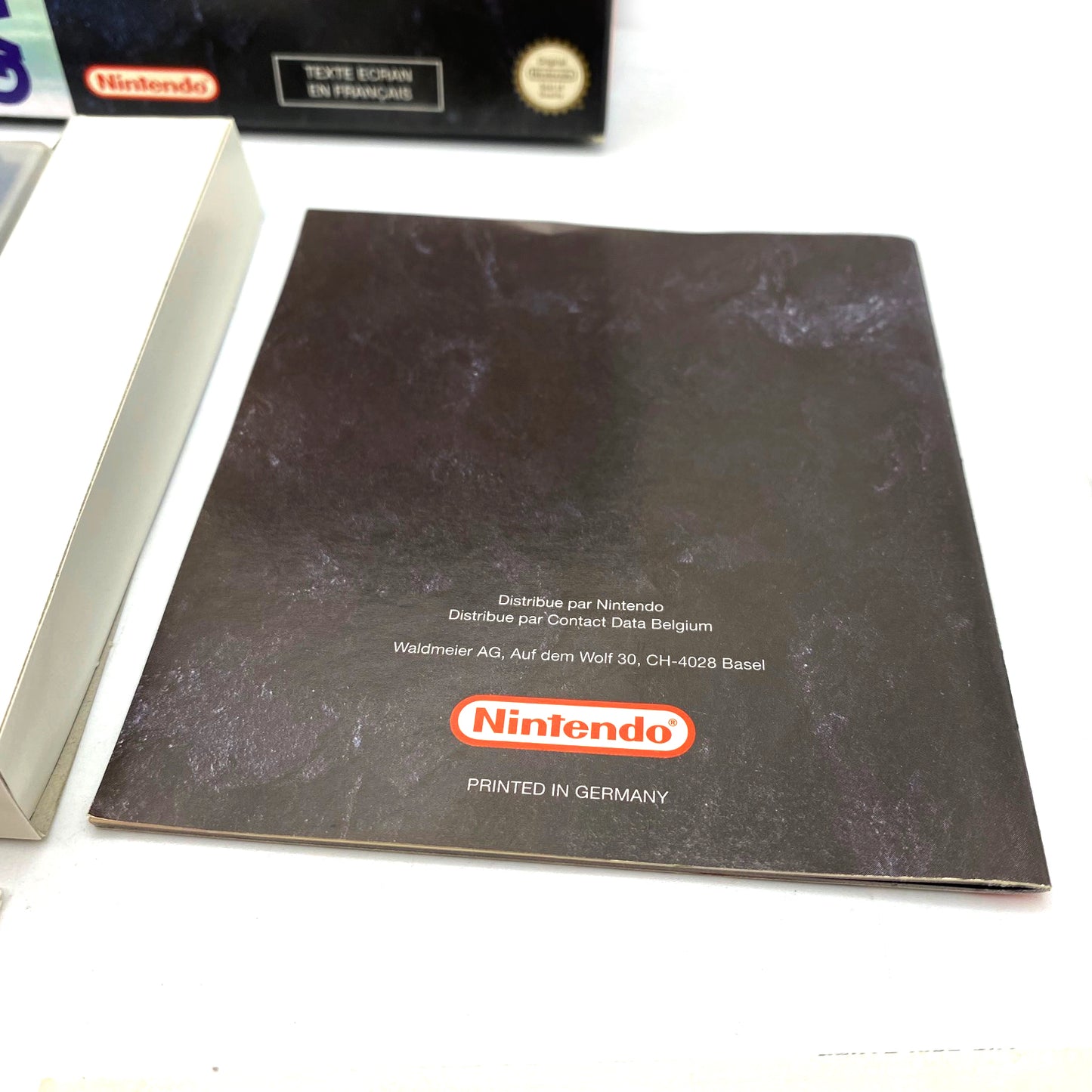 The Legend of Zelda Link's Awakening DX Nintendo Game Boy Color